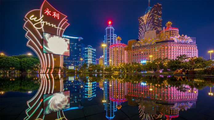 Macau by night Macau casinos by night